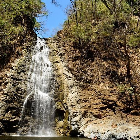 Hotel La Cascada Puntarenas Buitenkant foto
