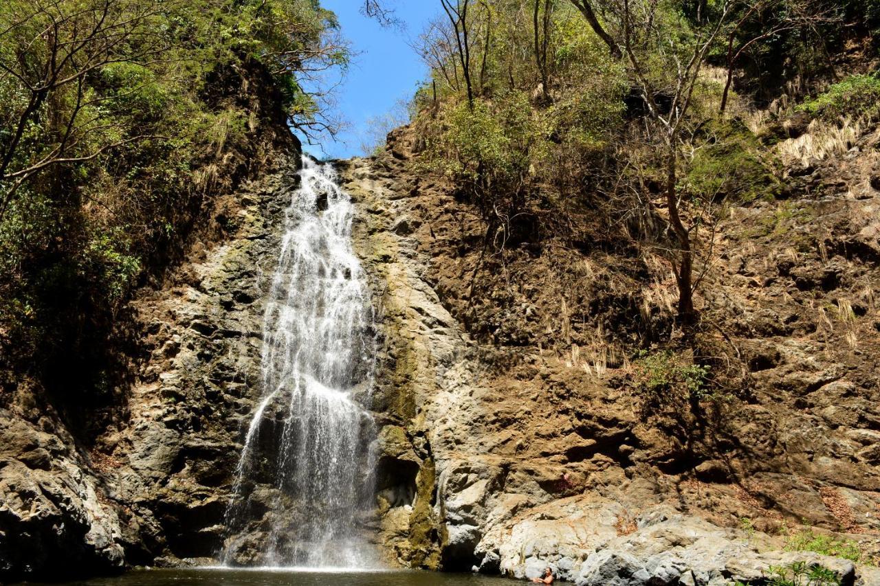 Hotel La Cascada Puntarenas Buitenkant foto