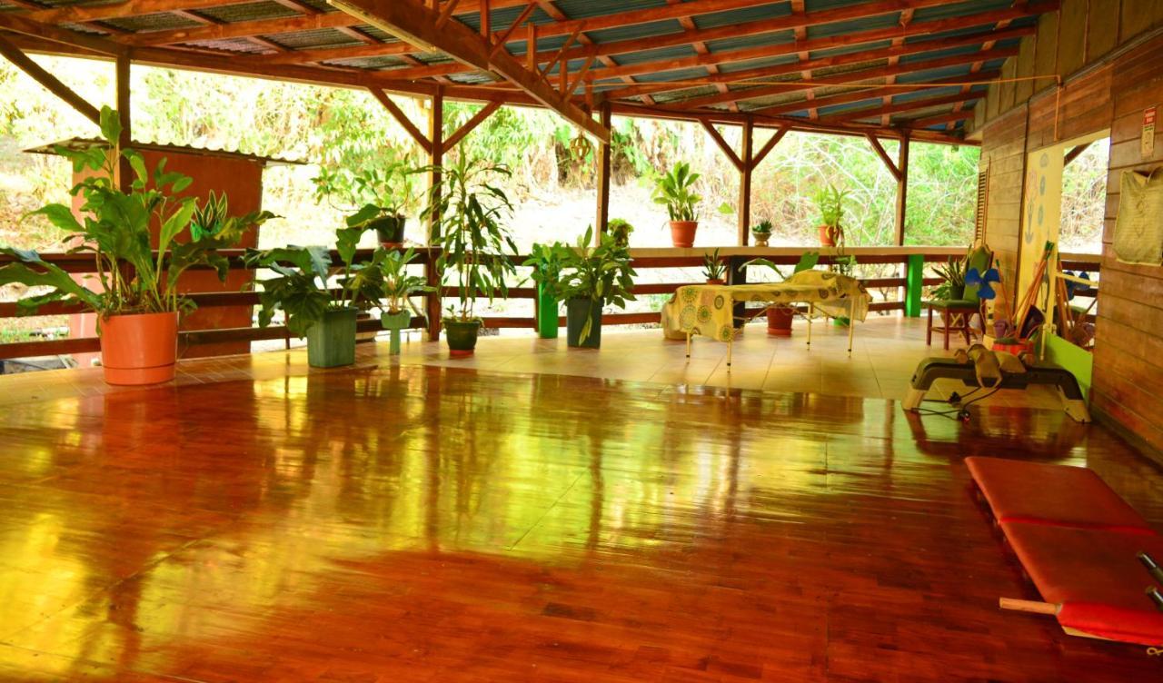 Hotel La Cascada Puntarenas Buitenkant foto