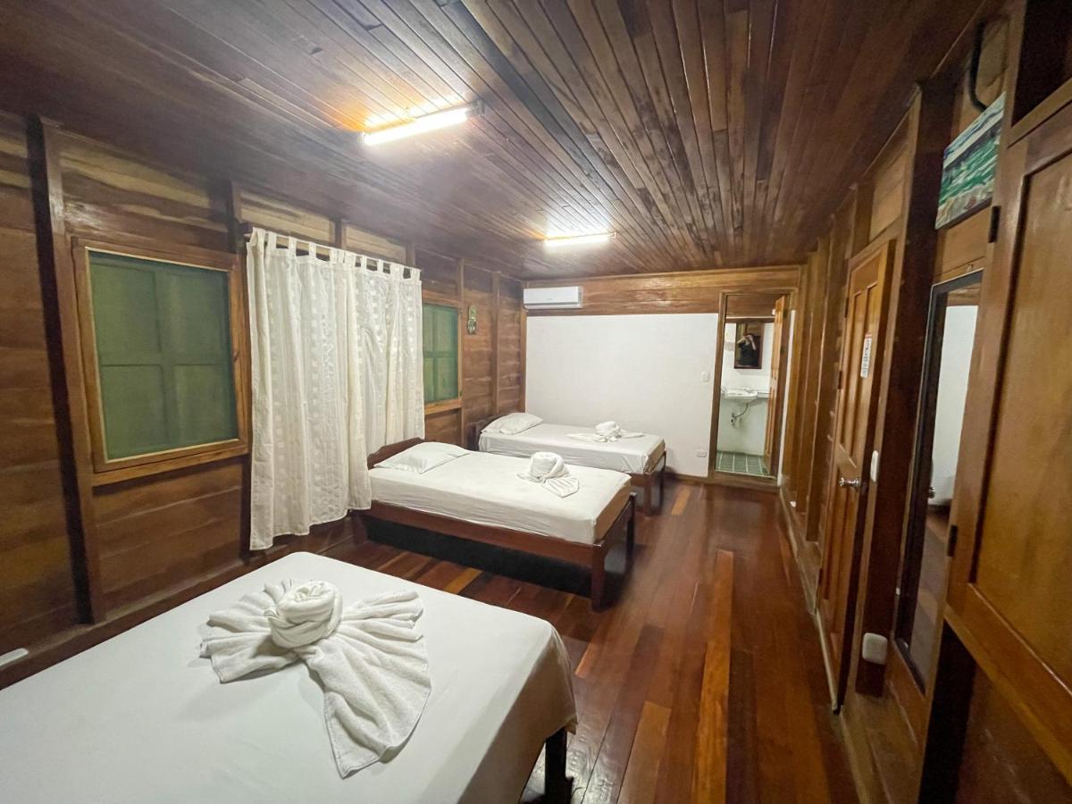 Hotel La Cascada Puntarenas Buitenkant foto