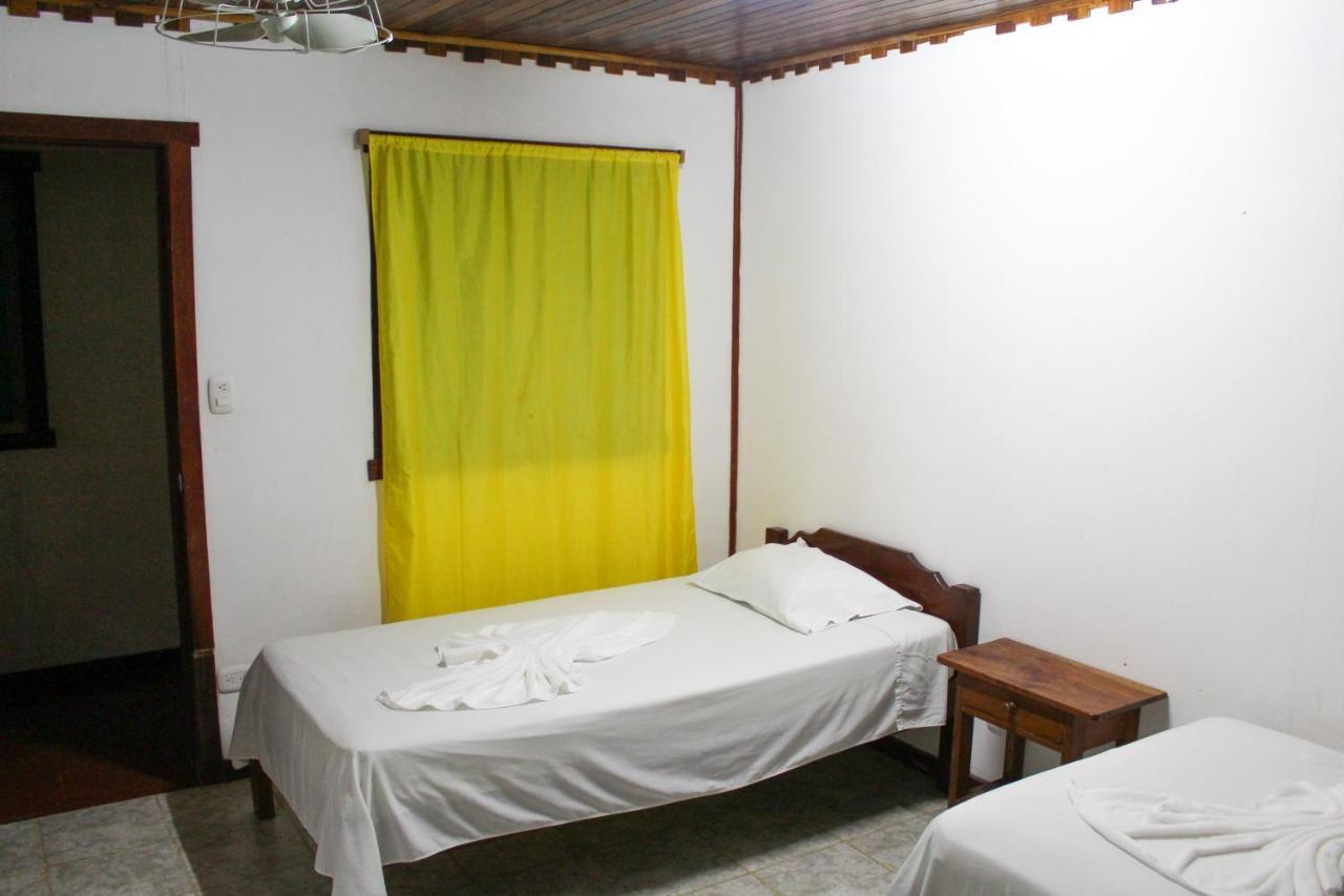 Hotel La Cascada Puntarenas Buitenkant foto